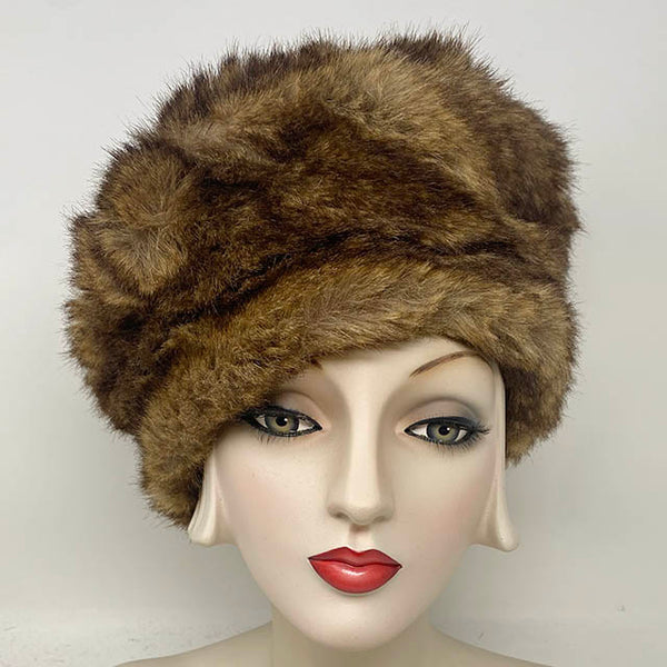 Devon beret in faux mink