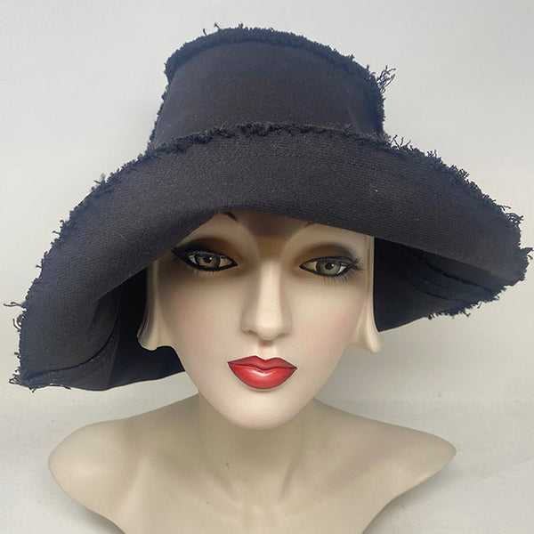 Lola 1 in Deep Black