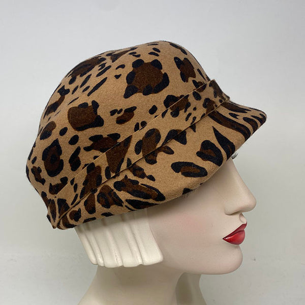 Scout in leopard wool felt