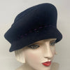 Vanity beret with stitching