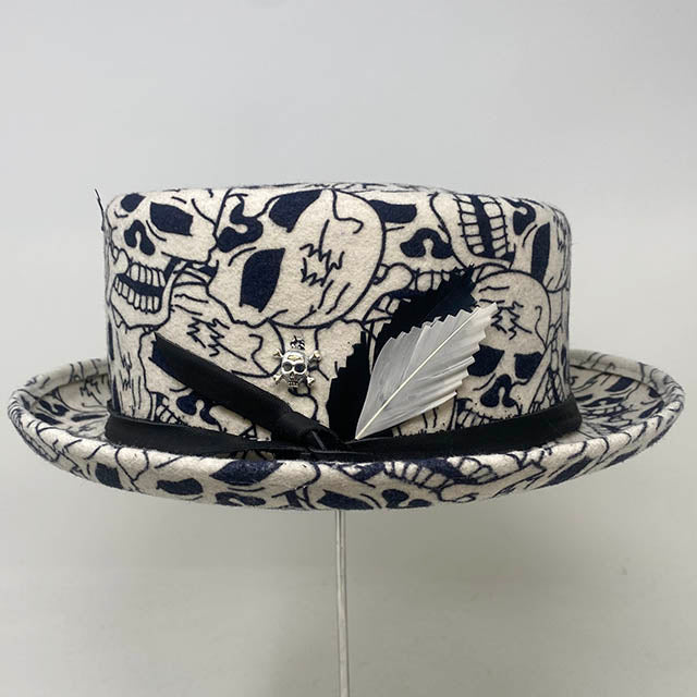 Buster in black white skull print