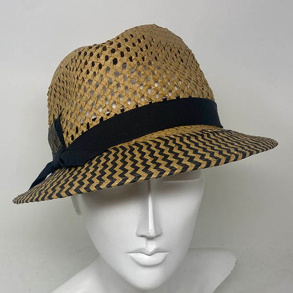 Nina in black & tan