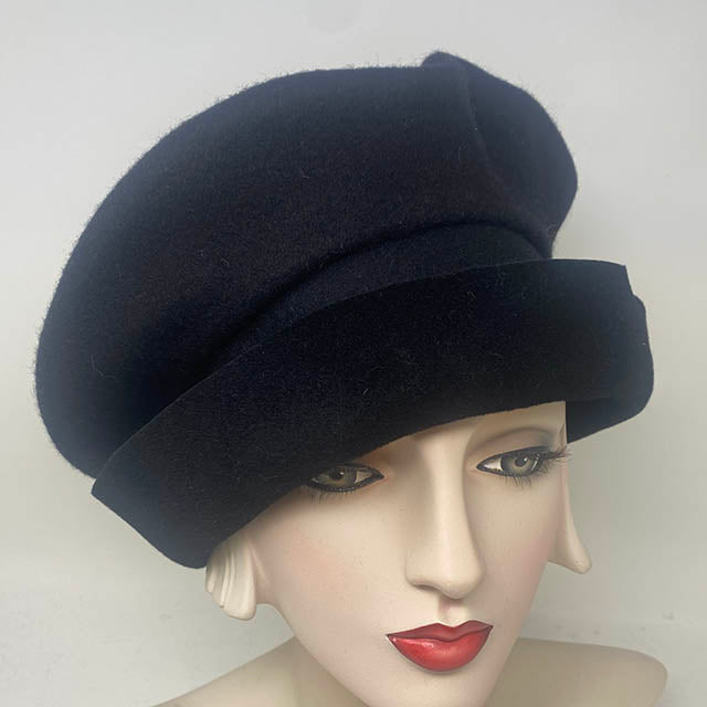 Waif Beret in Black